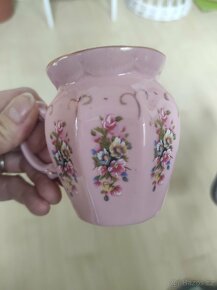 Dva porcelánové hrníčky - 2