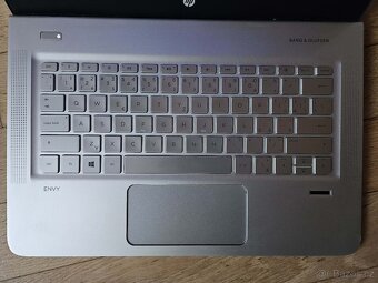 HP Envy 13 i5-6200,8GB ,256SSD,win 11 - 2