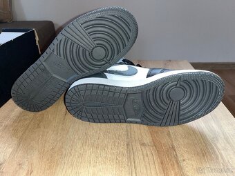 Jordán Air 1 MID (GS) unisex - 2