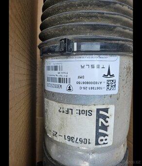 Vzduchový podvozek Tesla model S,  přední tlumiče - 2