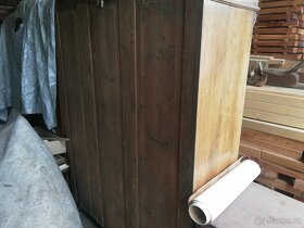 Prodám starou skříň - 2