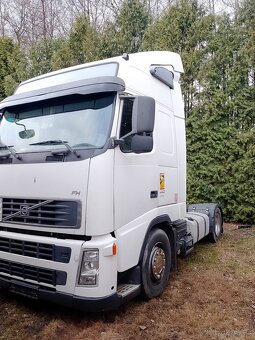 VOLVO - 2