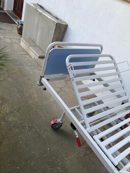 Zdravotní polohovací postel - 2