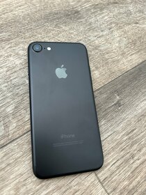 iPhone 7 černý - 2