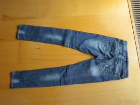 džíny ZARA Kids vel. 140,gum.pas,1.maj.-kup v CZ málo nošené - 2