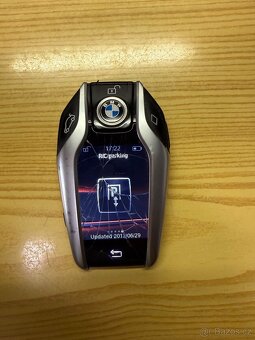Klíček BMW s displejem G06 G05 G15 G07 G01 G32 G30 G11 - 2
