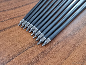 Prodám nové karbonové šípy do kuše - 10ks (54cm) - 2