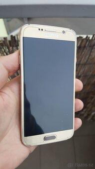 Samsung S6 zlatý - 2