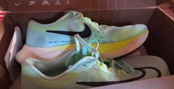 NIKE ZOOM FLY 5 - 2