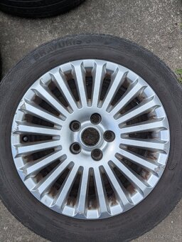 ALU Kola Ford R16 - 2