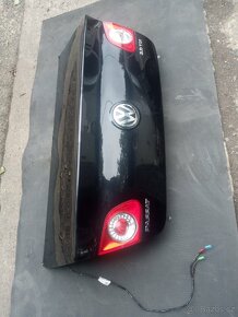 VW Passat B6 víko kufru - 2