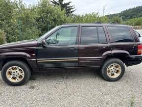 JEEP GRAND CHEROKEE 5,2i V8 - 2
