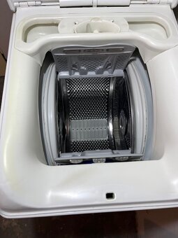 Vrchem plněná pračka ELEKTROLUX - 2