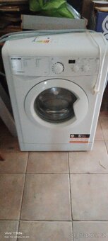 Automatická pračka Indesit 4kg - 2