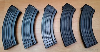 Prodám zásobníky AK47 / AKM 30r - 2