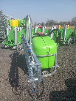 postřikovač Brandi 300l o záběru 12m - 2