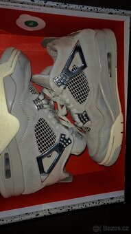 jordan 4-frozen moments - 2
