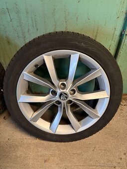 Škoda Alu kola 5x112 8J ET44 R18 - 2