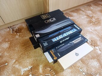 KRABICE OD NOŽŮ, DOPLŇKY, POUZDRO ATD. - 2