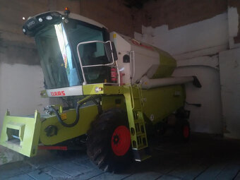 CLAAS AVERO 240 - 2