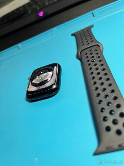 Apple Watch 7 45 mm - 2