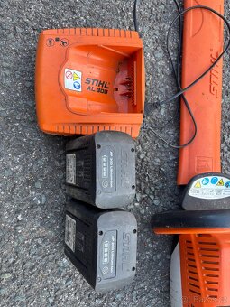 Stihl plotostřih HSA 86 nabíječka Al 301 + 2x baterie - 2