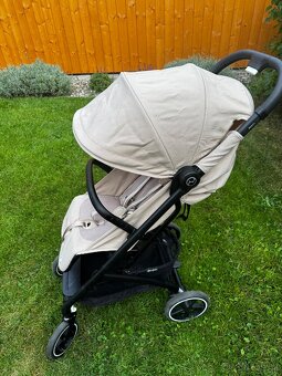 Kočárek cybex beezy - 2