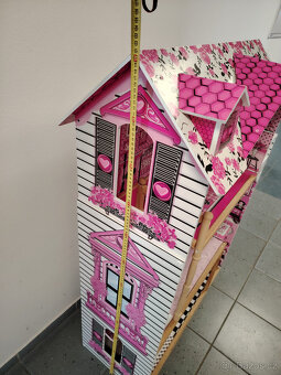 Domeček pro panenky - 2