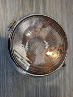 Jawa 50 pionyr, parez - přední světlo - 2