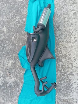 Výfuk pro Aprilia SR50R - 2