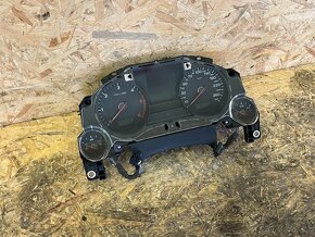 BUDÍKY AUDI A8 D3 4.0 TDI 4E0920900F - 2