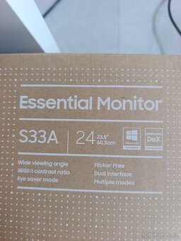 Samsung S33A 24" 60cm úhlopříčka - 2