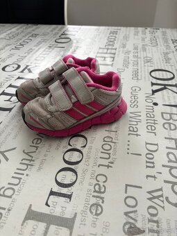 Dětské boty Adidas, vel. 24 - 2