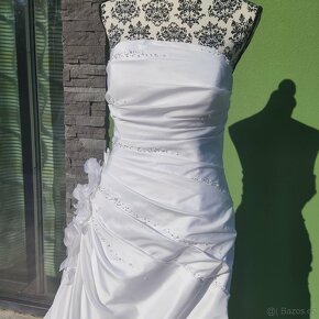 Překrásné svatební šaty vel. 38/42 - 2