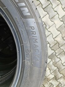 205 55 17 Michelin let.pneu 6-6,5mm DOT2022 - 2