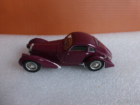 modely aut 1:43 4. - 2