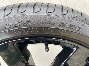Sada letních kol VW Touareq R20 - 2