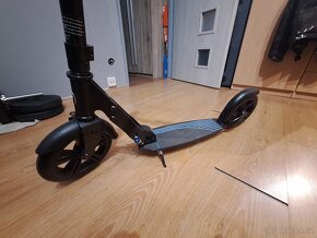 Dynamická BMW koloběžka - 2