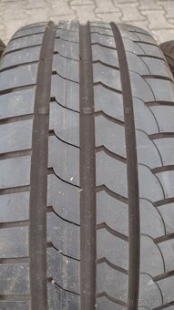 Letní pneu 205/55 R16 Goodyear 4x7mm - 2