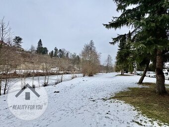 Prodej lukrativního pozemku 1307 m2, Turnov - 2