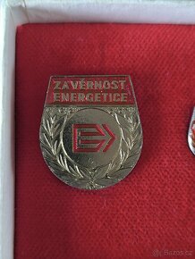 ČSSR, odznak za Věrnost energetice + etue - 2