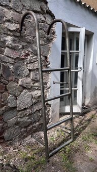 Nerezový žebřík do bazénu - 2