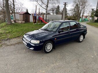 Ford Escort CL 1.4 Benzín 1995 147 000 Km - 2