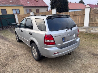 Kia Sorento 2.5 nafta 103KW manuál - 2
