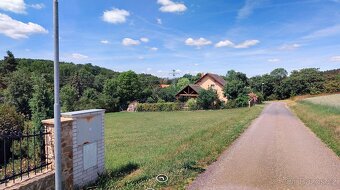 Stavební pozemek 1.203 m2 Jírovice u Benešova - 2