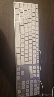 Apple Klávesnice - první generace - 2