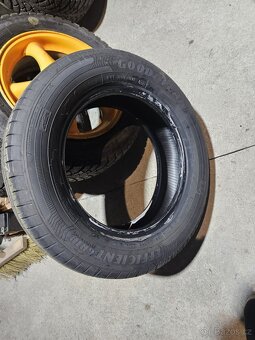Letní pneu 185/65 R15 - 2