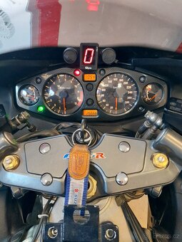 Suzuki Hayabusa GSX 1300R - 2