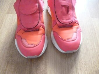 tenisky Adidas s kapsou vel. 40 2/3 - 2