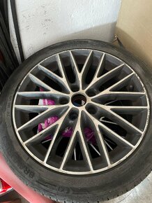 PRODÁM 4x ALU KOLA ZNAČKY BORBET + 4x PNEU ZNAČKY BARUM. - 2